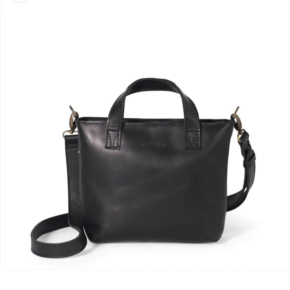 Antelo Zazi in Black