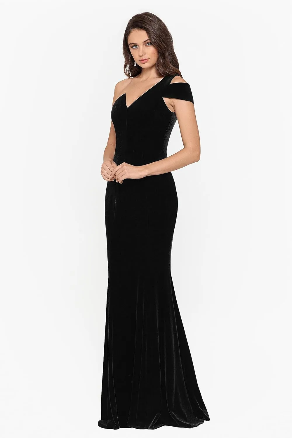 Betsy & Adam Women's Long Velvet Sleeveless One Cold Shoulder Stretch Sheath Gown