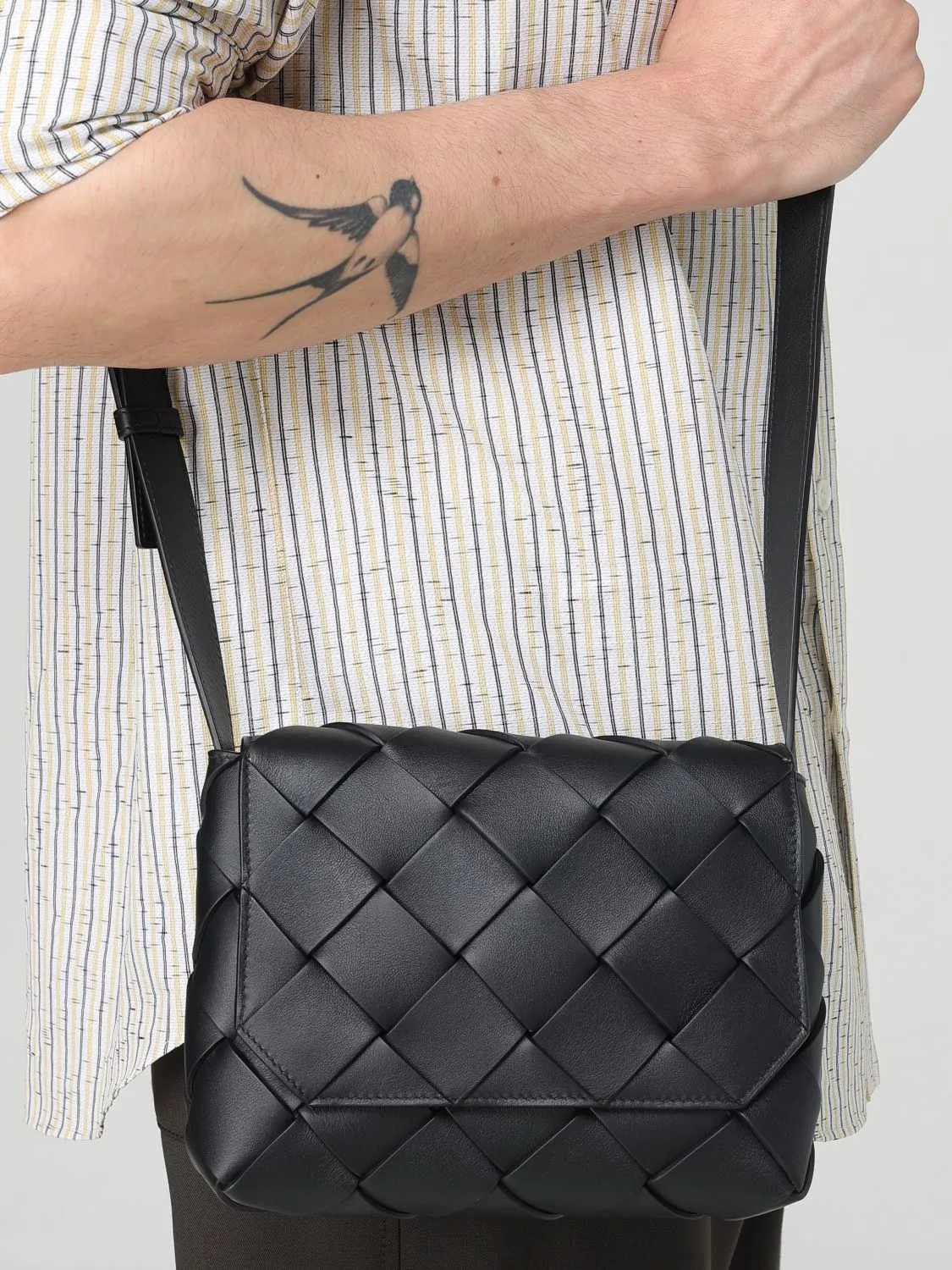 Bottega Veneta Shoulder Bag Men Black