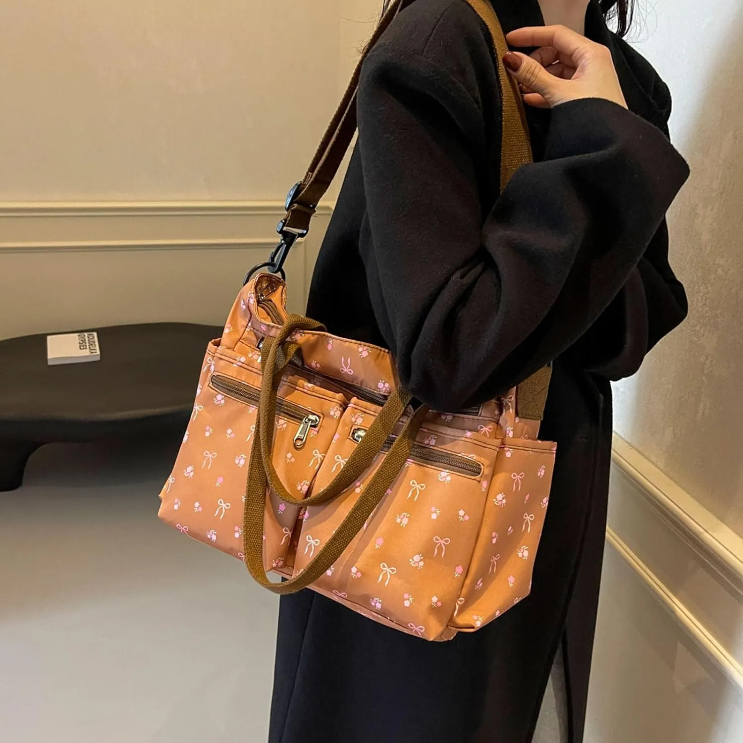 Casual Messenger Bag Floral Nylon Crossbody Bag Chic Shoulder Bag Travel Daypacks