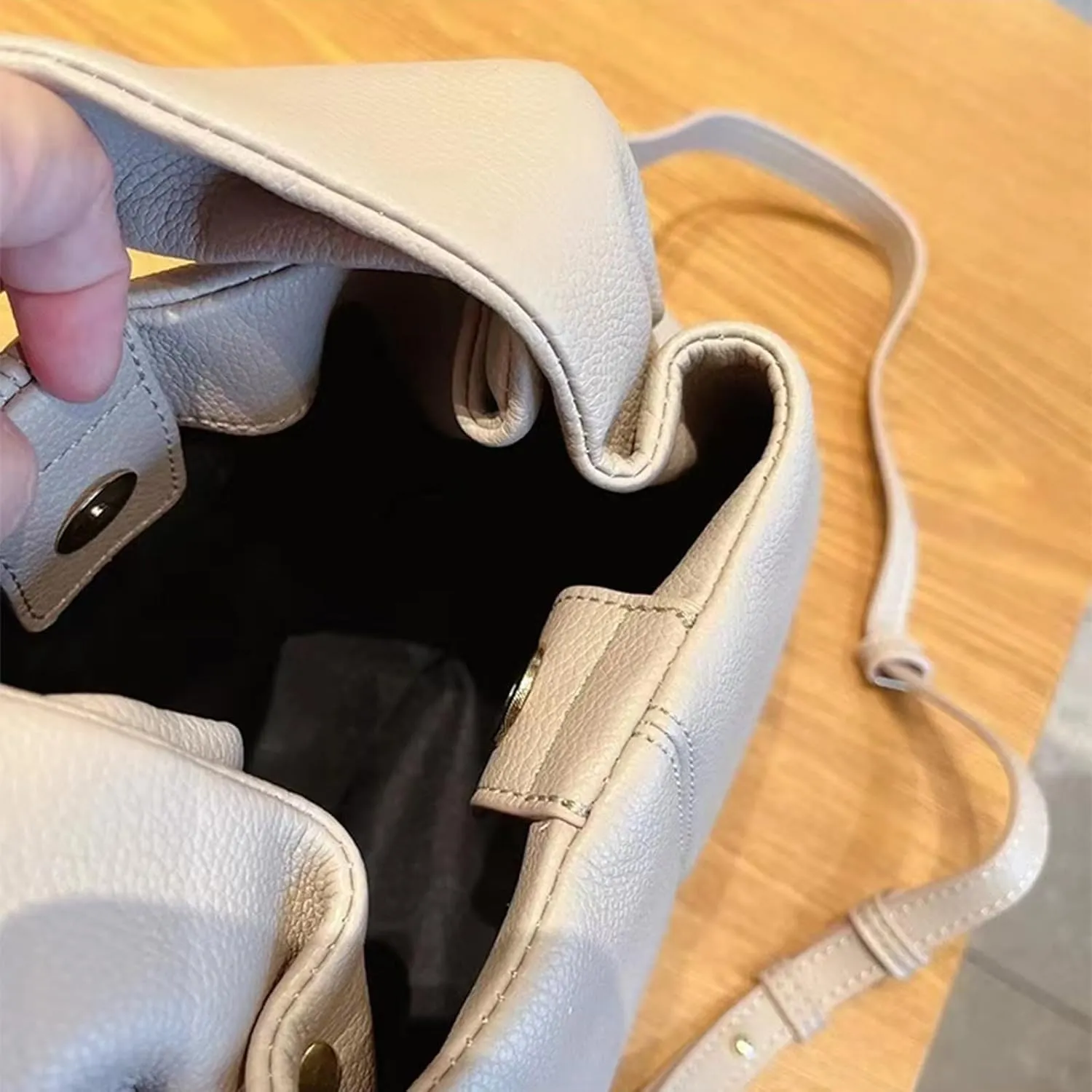 Cloud Pouch Bag Portable Shoulder Bag Leather Dumpling Clutch Bag,Detachable Shoulder Strap Hobo Bag