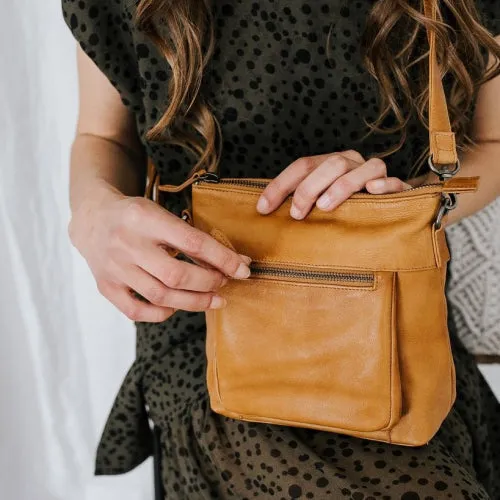 Dusky Robin - Bella Bag Tan