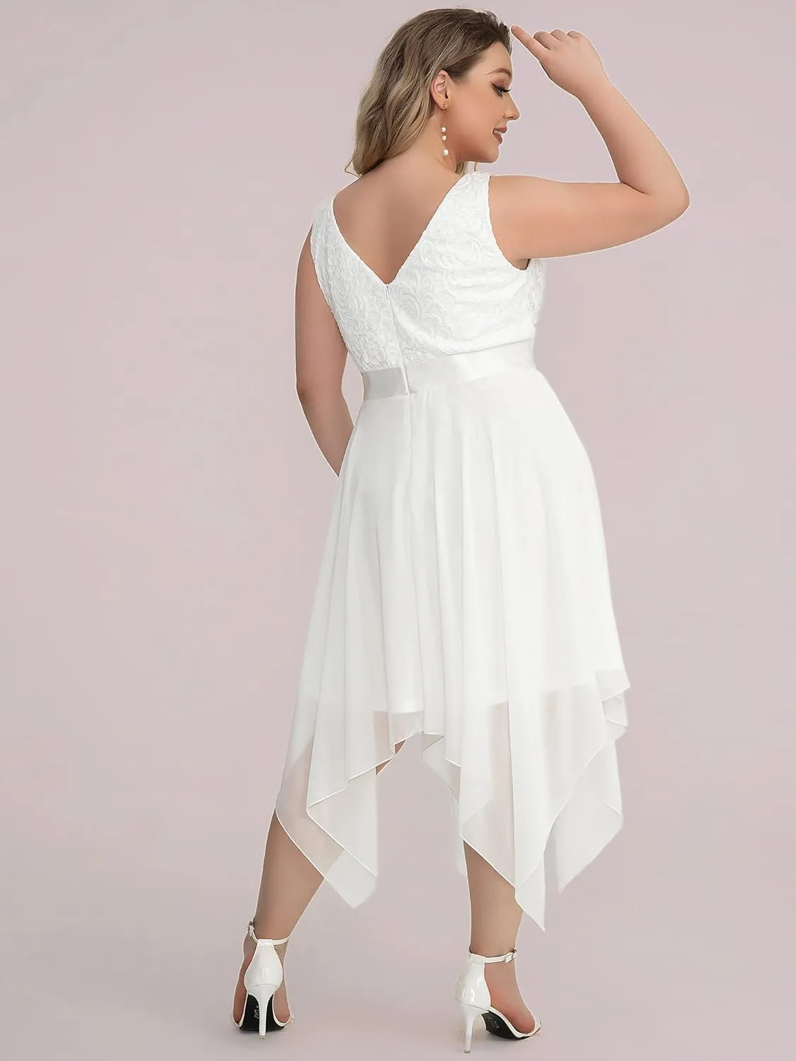 Ever-Pretty V Neck Chiffon Lace Asymmetric Knee Length Summer Plus Size Cocktail Dresses for Curvy Women