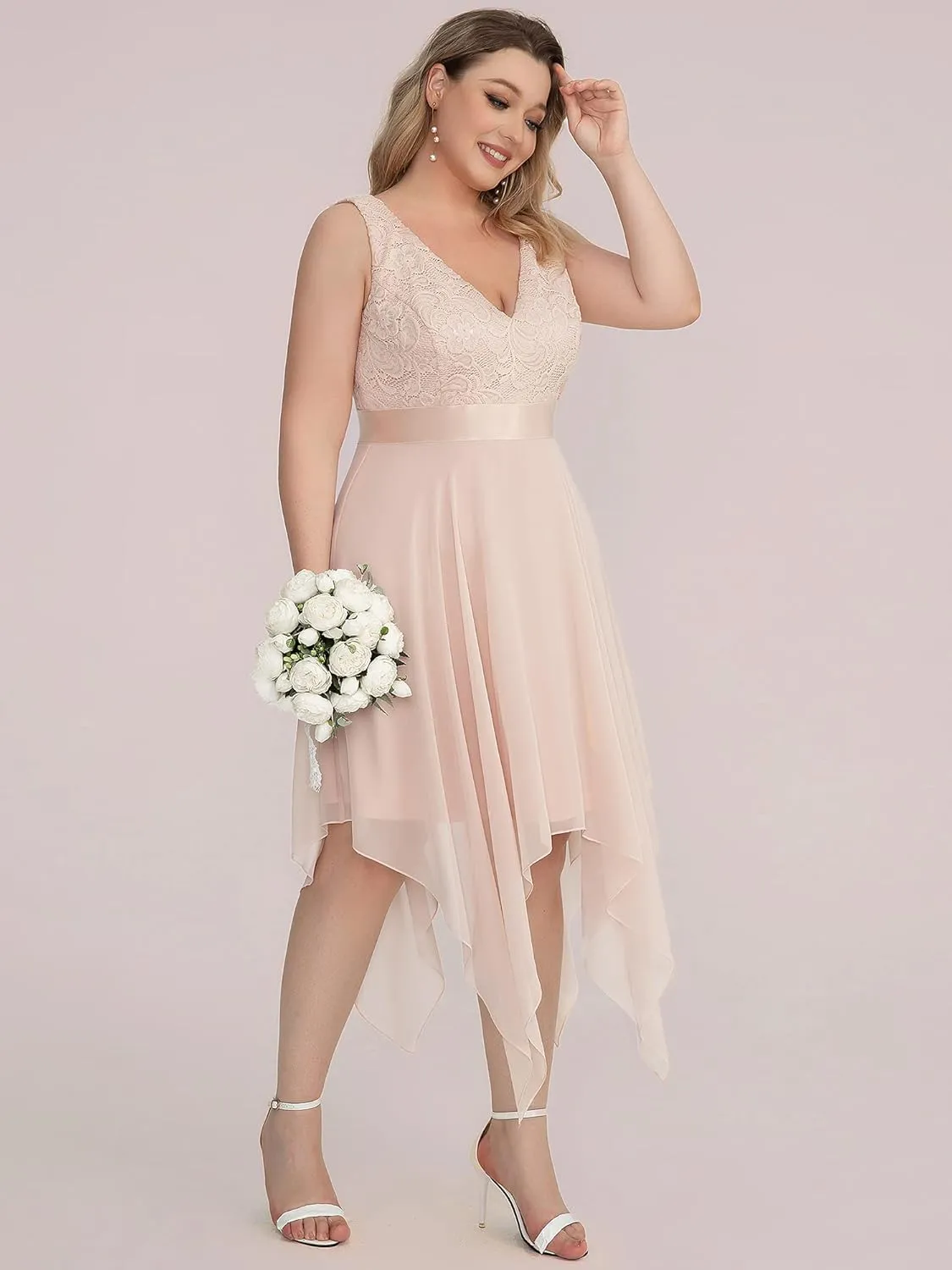 Ever-Pretty V Neck Chiffon Lace Asymmetric Knee Length Summer Plus Size Cocktail Dresses for Curvy Women