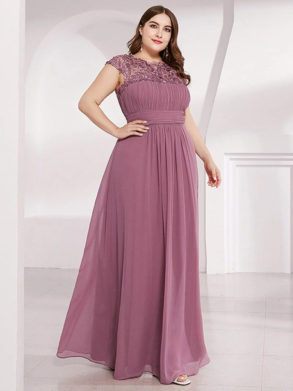 Ever-Pretty Women's Plus Size Lace Cap Sleeve Long Formal Evening Dress Maxi Dresses 09993PZUSA