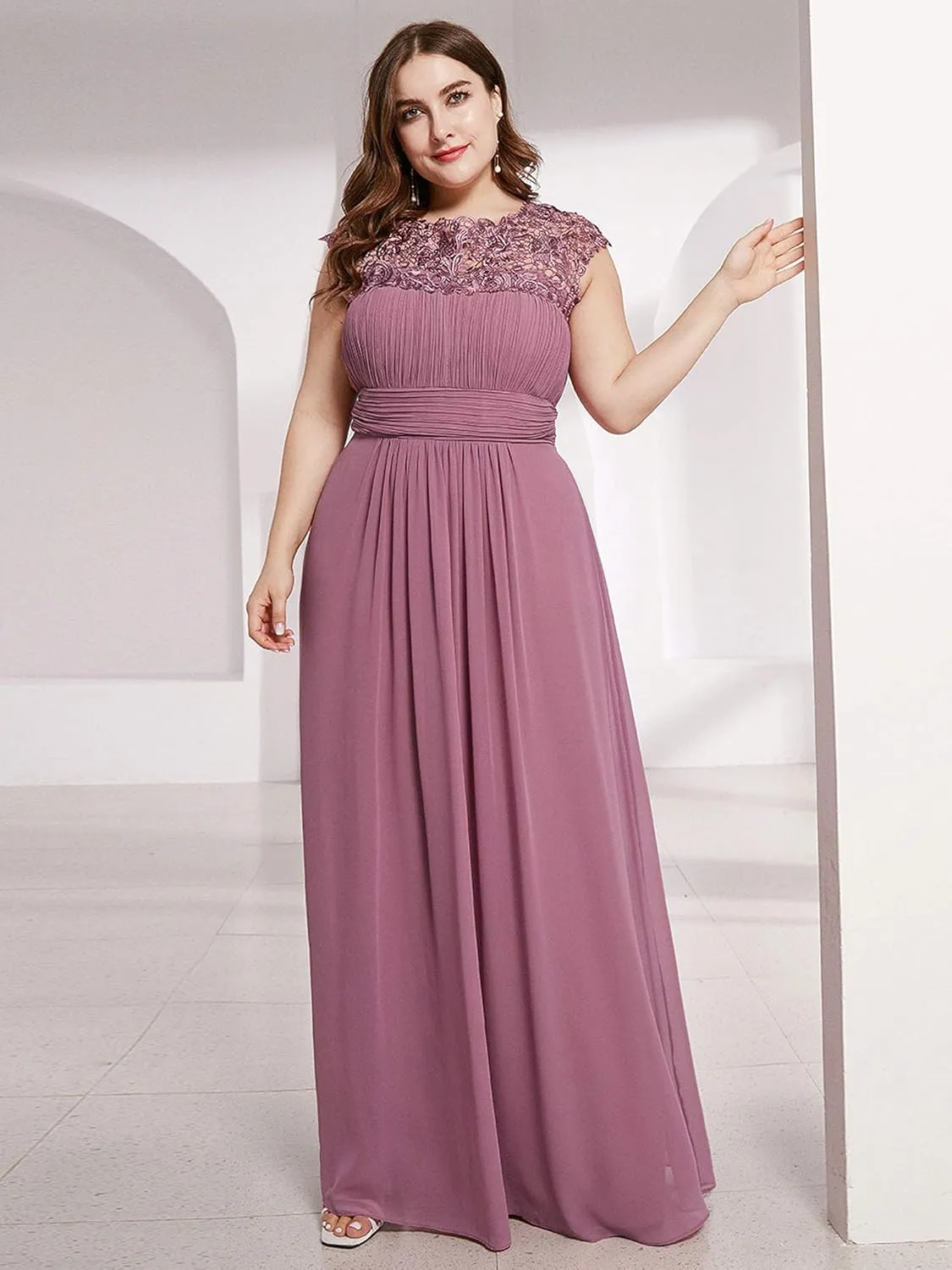 Ever-Pretty Women's Plus Size Lace Cap Sleeve Long Formal Evening Dress Maxi Dresses 09993PZUSA