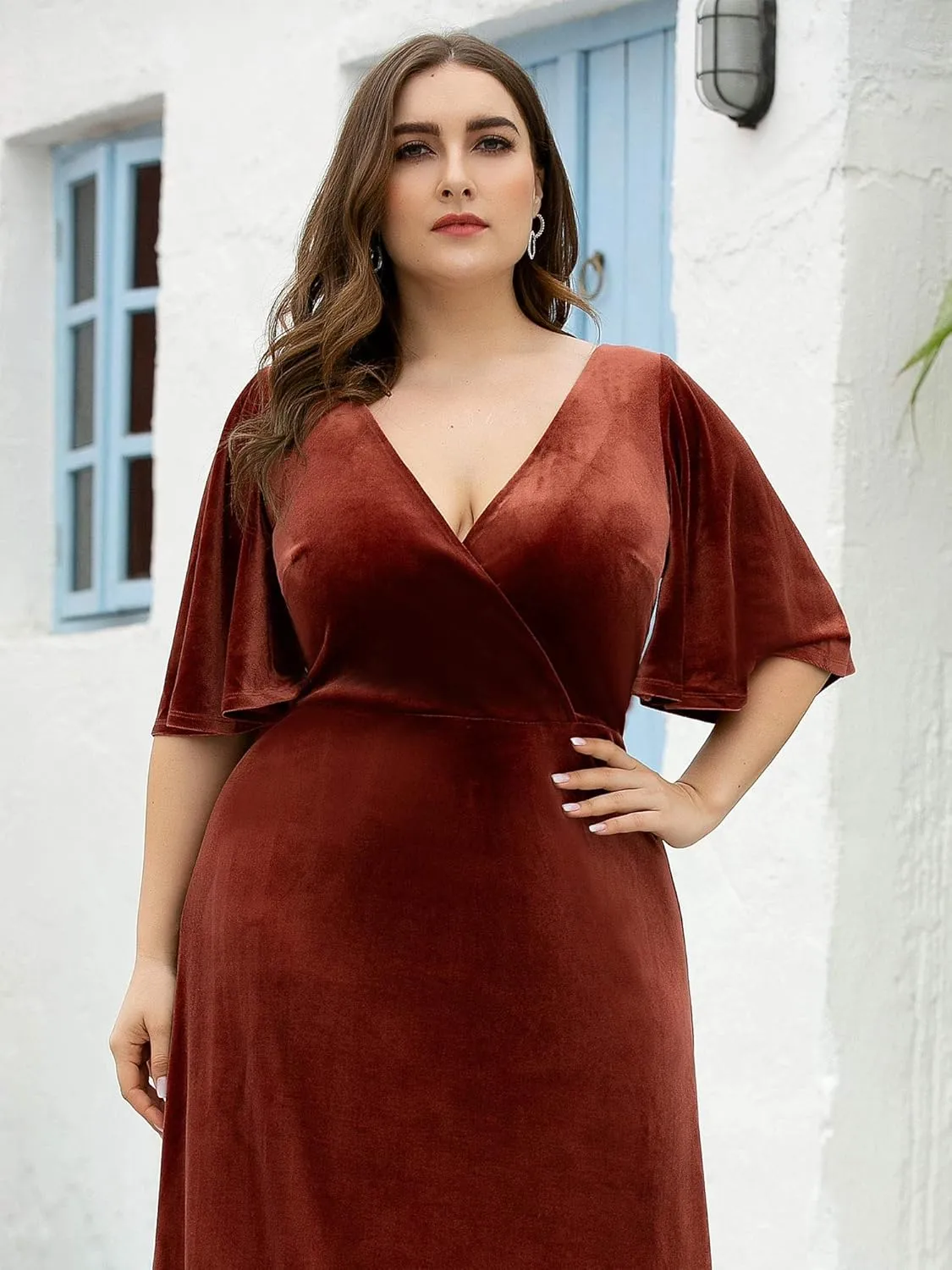 Ever-Pretty Women's Retro V-Neck Ruffles Sleeves A-line Velvet Maxi Winter Plus Size Formal Dress 00861-DA