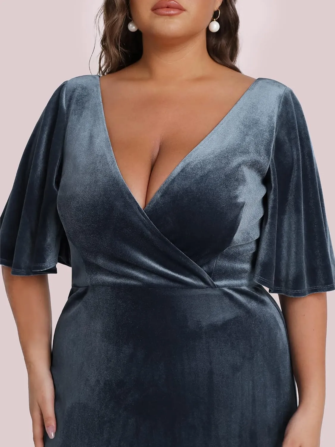 Ever-Pretty Women's Retro V-Neck Ruffles Sleeves A-line Velvet Maxi Winter Plus Size Formal Dress 00861-DA