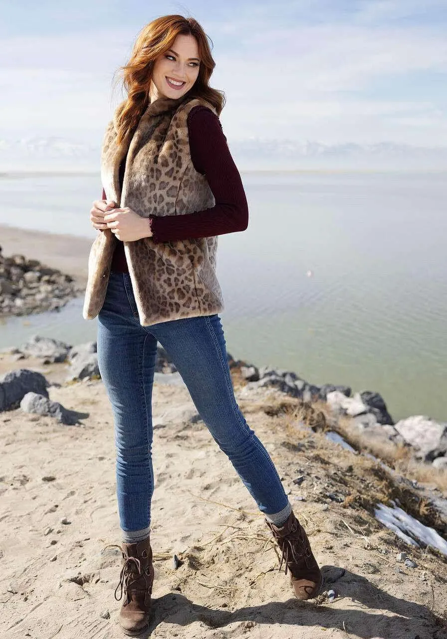 Fabulous-Furs Donna Salyers Black Mink Faux Fur Hook Vest