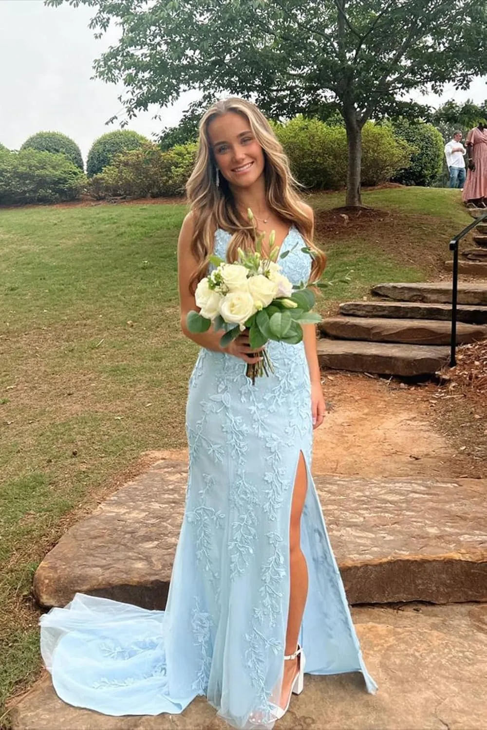 Fanciest Women's Spaghetti Straps Mermaid Prom Dresses 2024 Lace Appliques Long Formal Evening Party Gowns with Slit