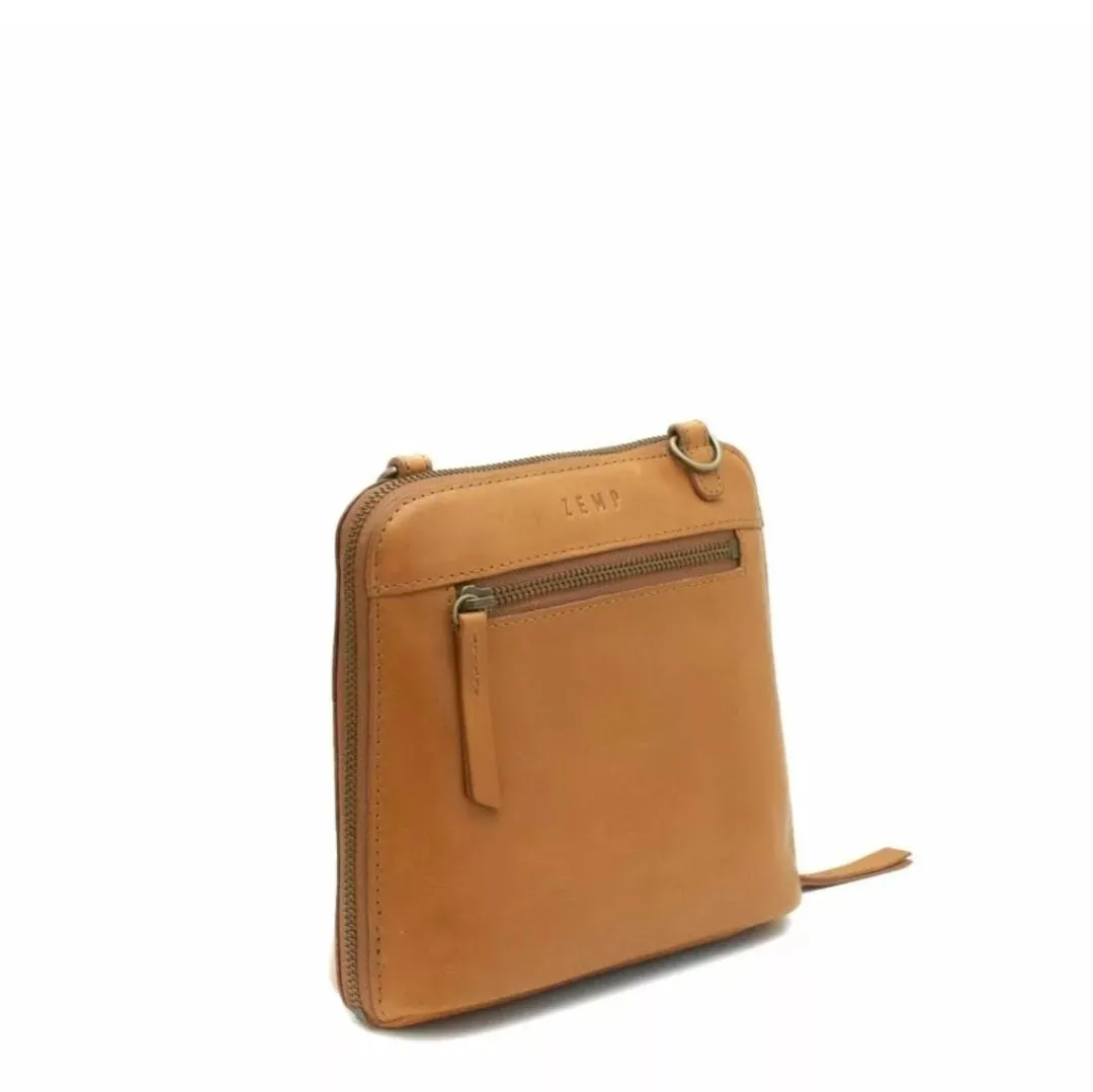 Florence med in Waxy Tan