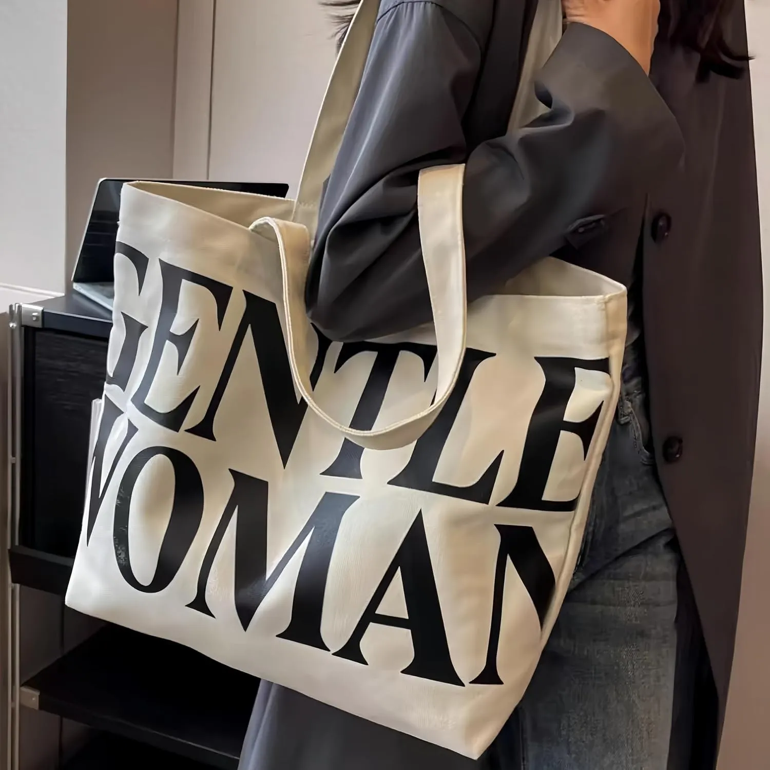 Gentle Woman Tote Bag Canvas Handbags Handheld Shoulder Bag with Zipper Purse Compartment for School Office Travel