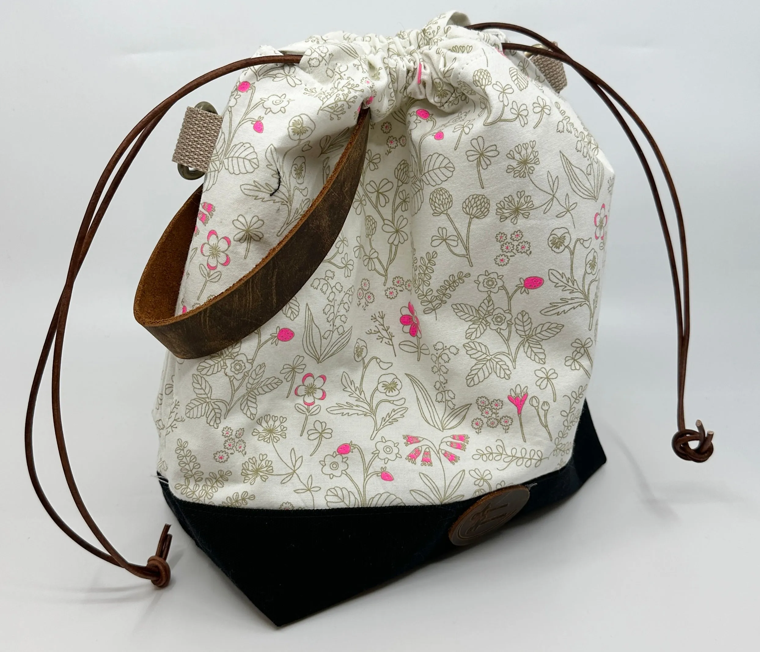 Kato Drawstring Bag | Florals | Fabrics Hand-Chosen in Japan