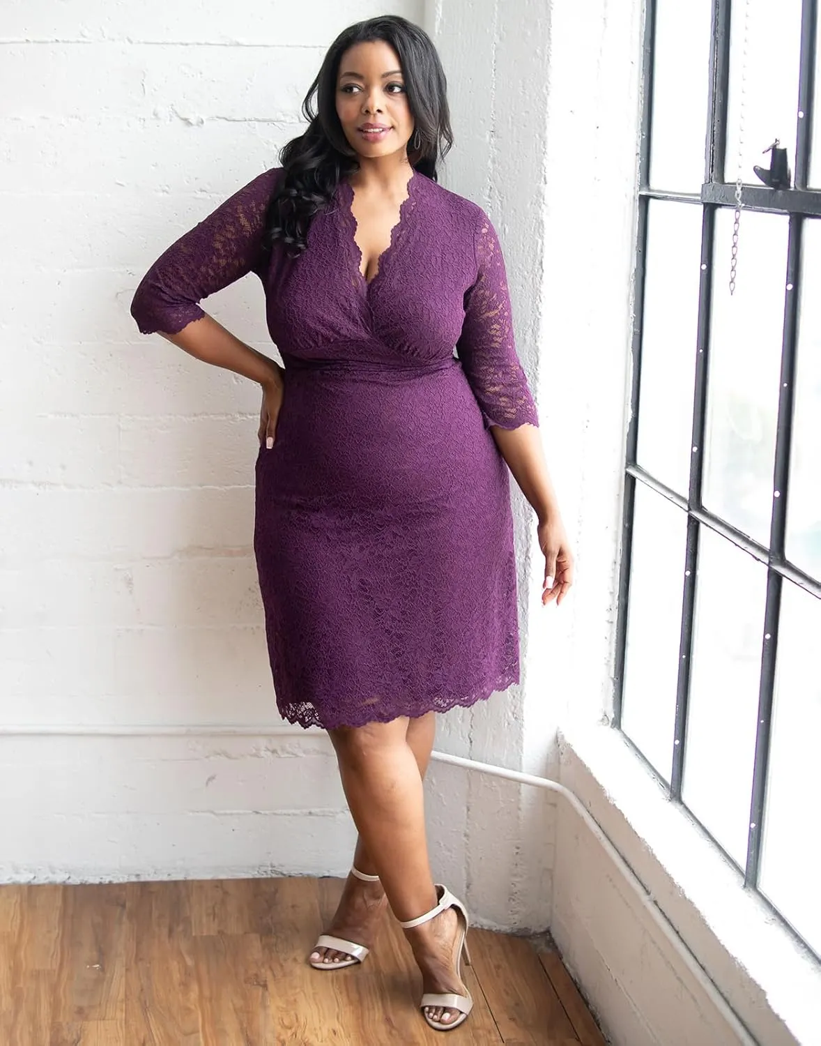 Kiyonna Women's Plus Size Scalloped Boudoir Lace Dress