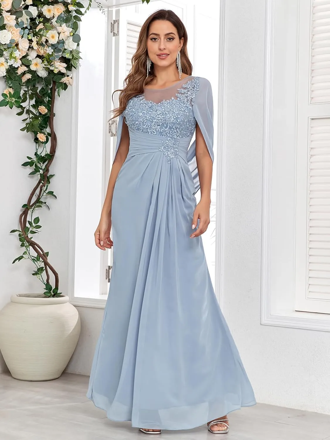 Lace Applique Mother of The Bride Dresses for Wedding with Cape Chiffon Long Mermaid Formal Evening Party Gowns