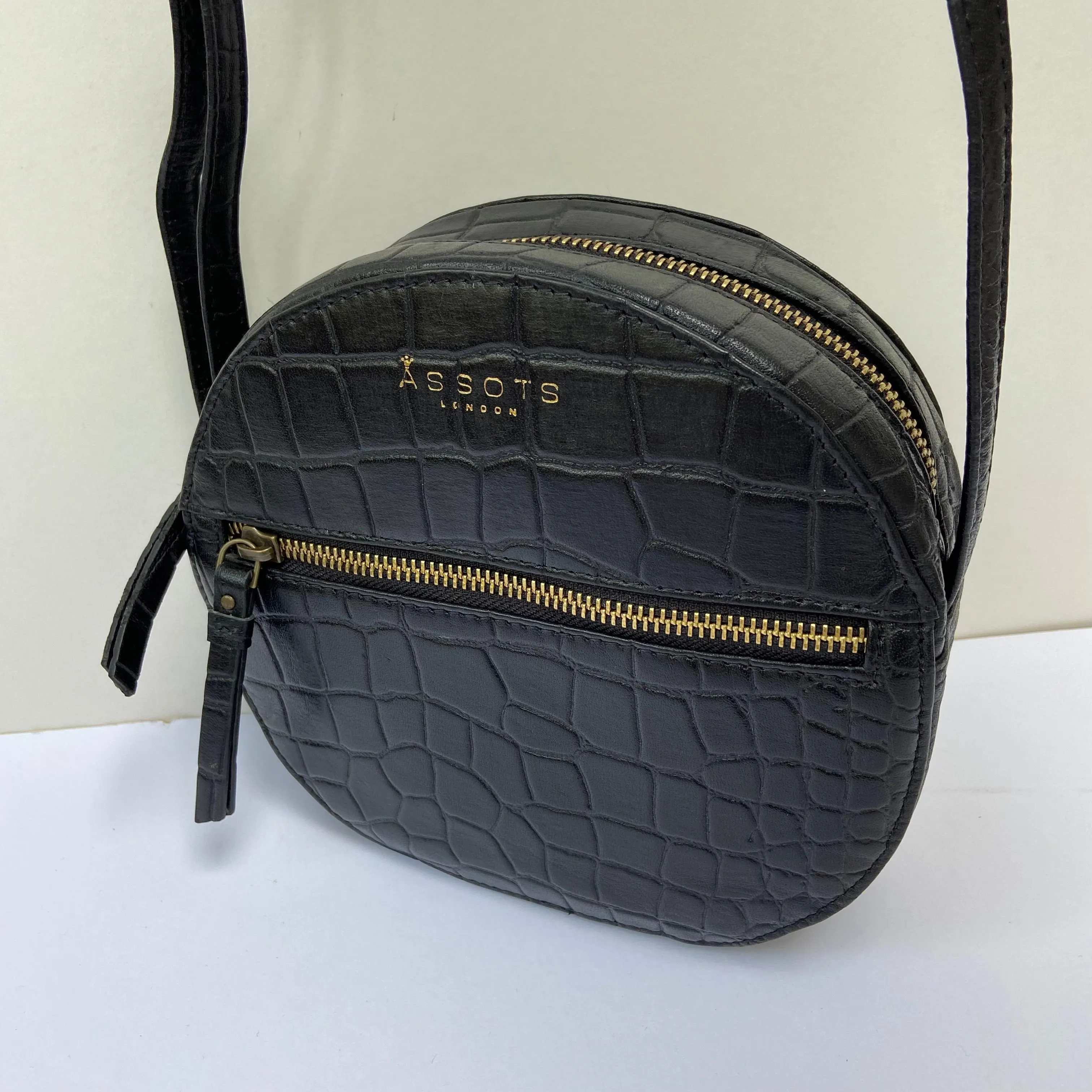Round Leather Handbags - SAMPLES
