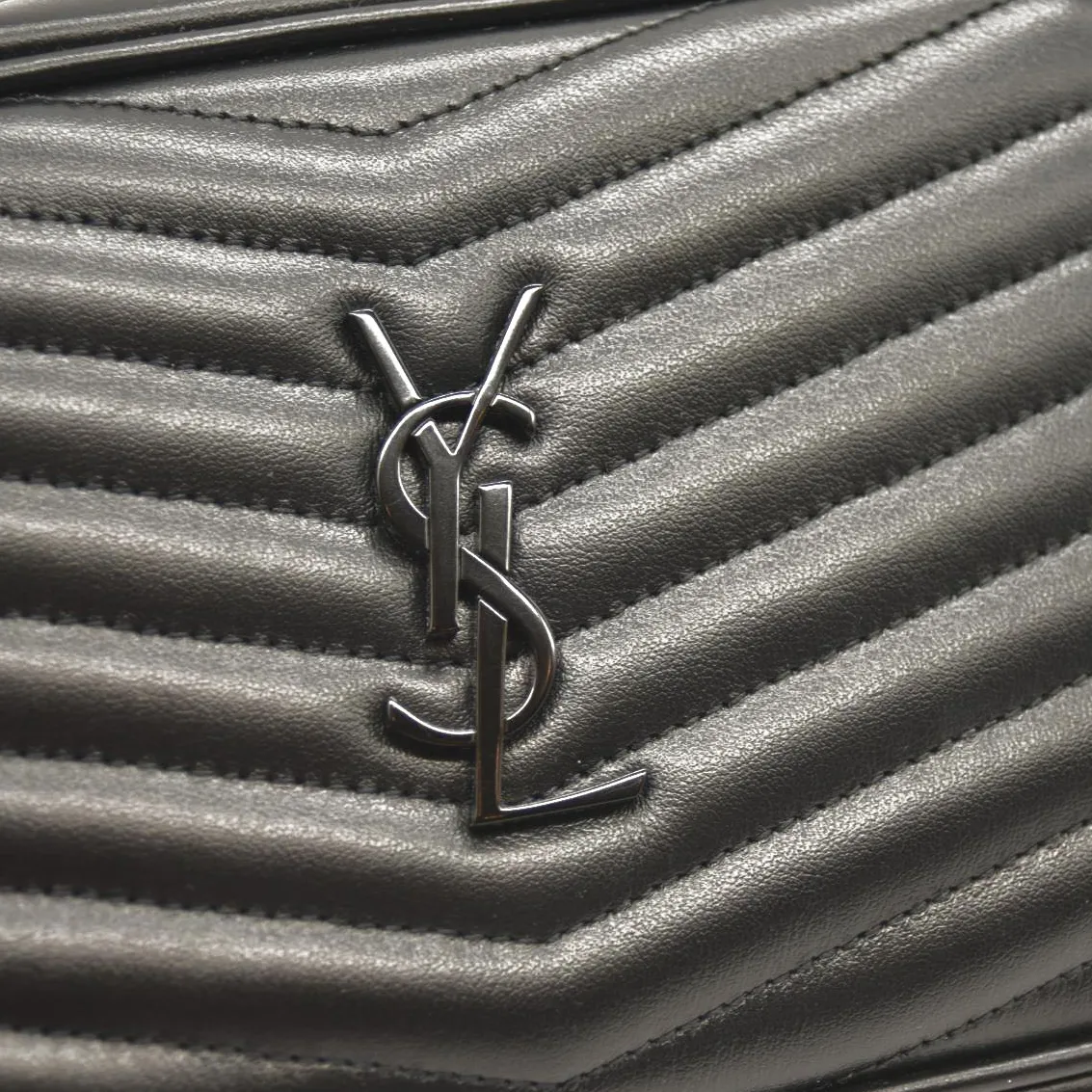 SAINT LAURENT  Grain De Poudre Matelasse Monochrome Monogram Mini Lou Camera Bag Black