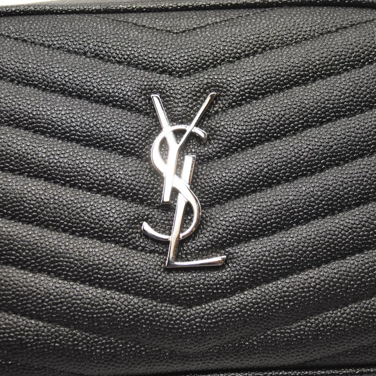 SAINT LAURENT Grain De Poudre Matelasse Monogram Mini Lou Camera Bag Black