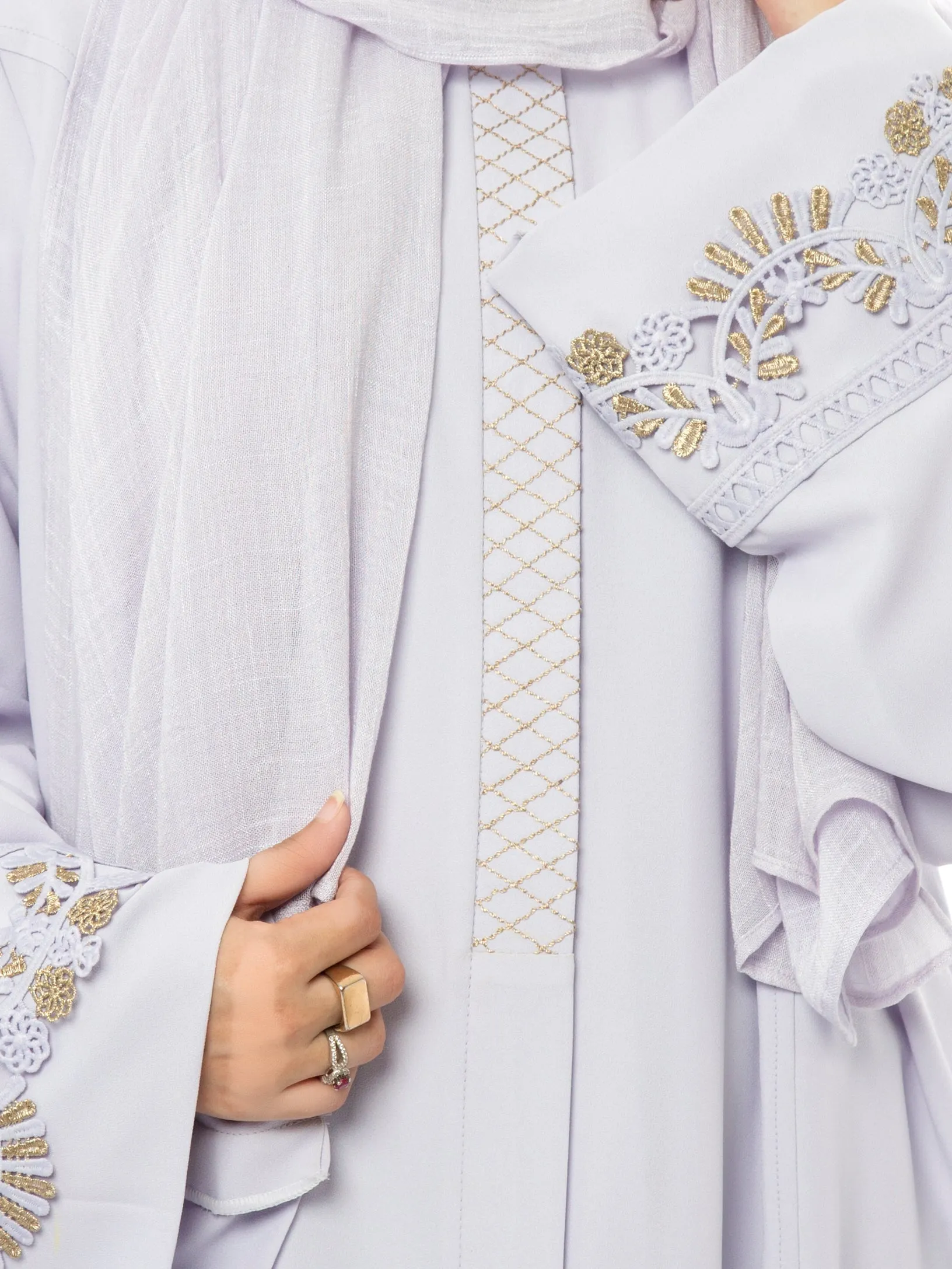Samra Lace Abaya (Lilac)