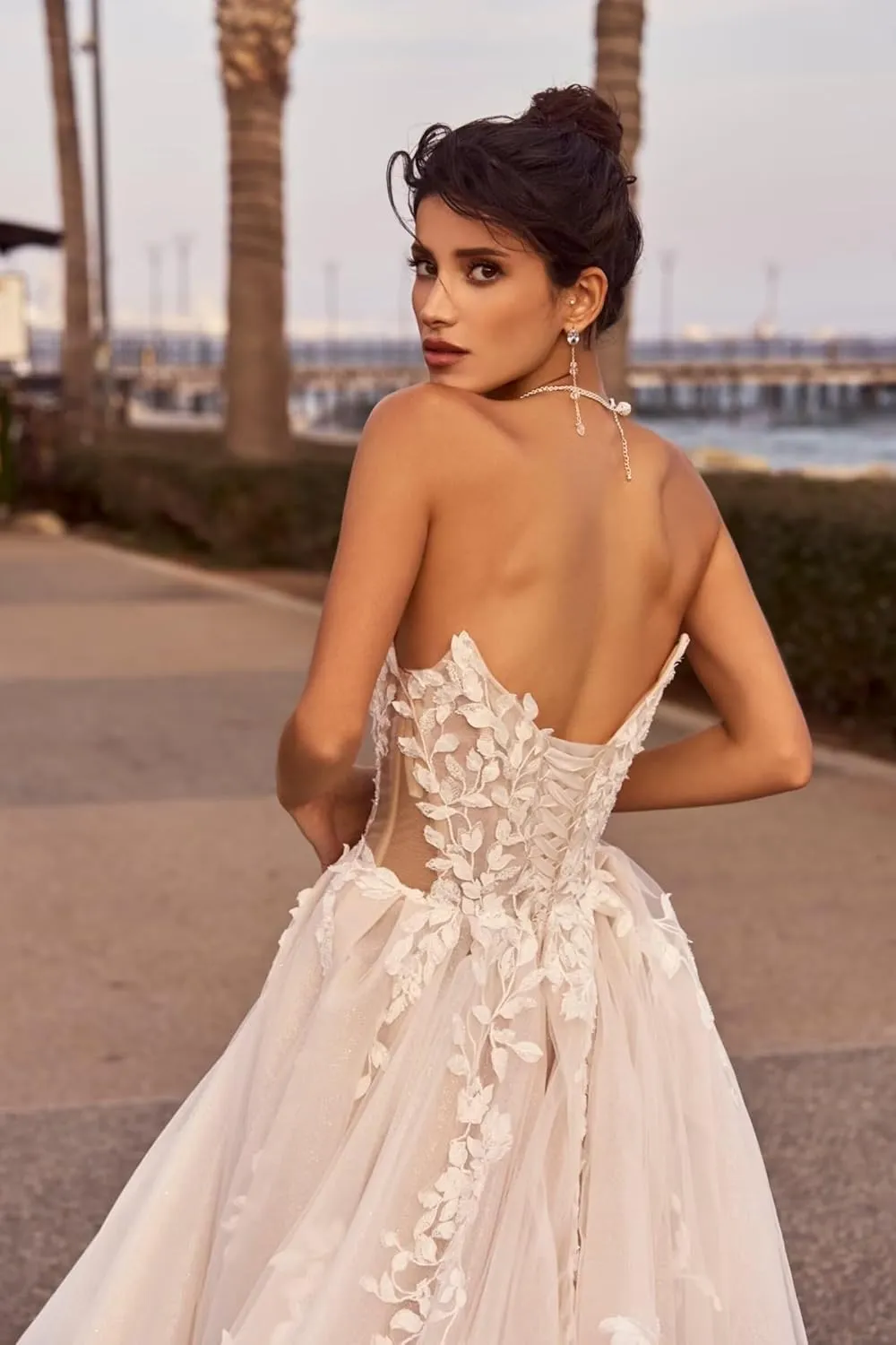 Strapless Lace Applique Wedding Dresses for Bride Long Beach Boho A Line Slit Tulle Bride Gowns