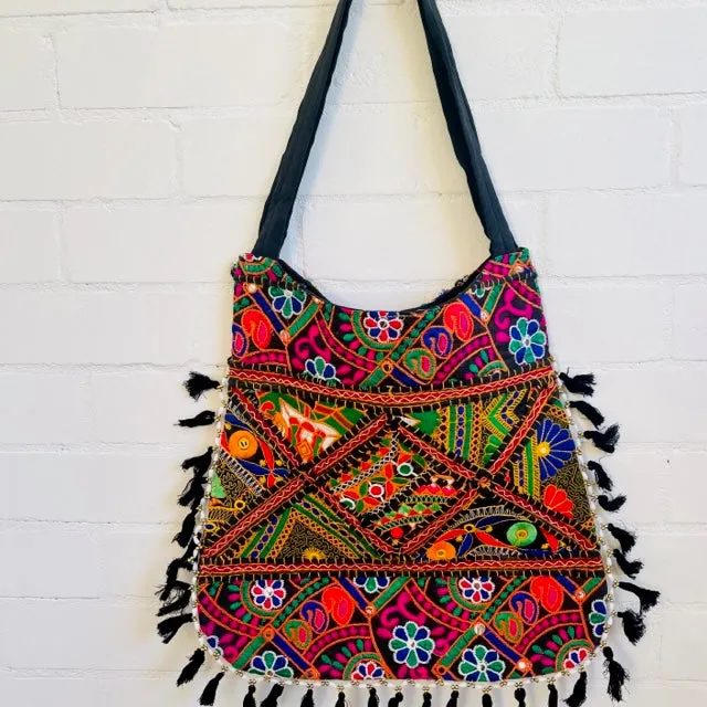 TASSELED SHOULDER BAG