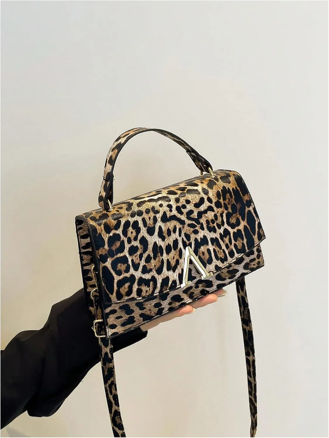 Verdusa Women's Leopard Print PU Leather Shoulder Handbags Pressed Flap Square Crossbody Bag