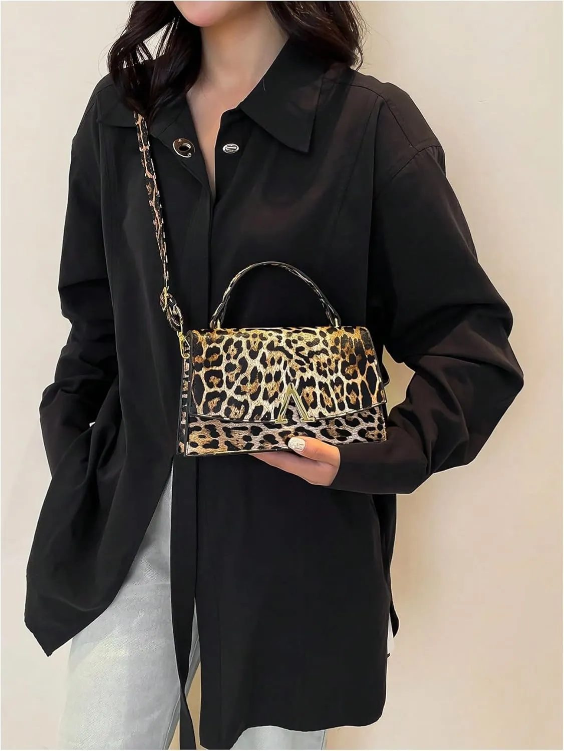 Verdusa Women's Leopard Print PU Leather Shoulder Handbags Pressed Flap Square Crossbody Bag