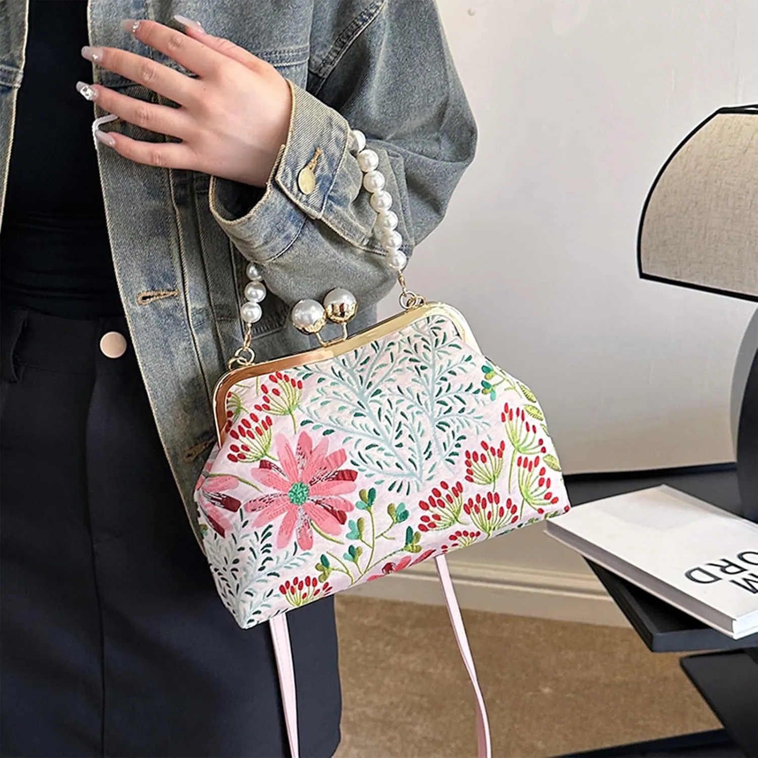Vintage Embroidered Flower Handbag, Retro Pearl Chain, Flower Embroidery Rustic Shoulder Bag with Kiss Lock Closure