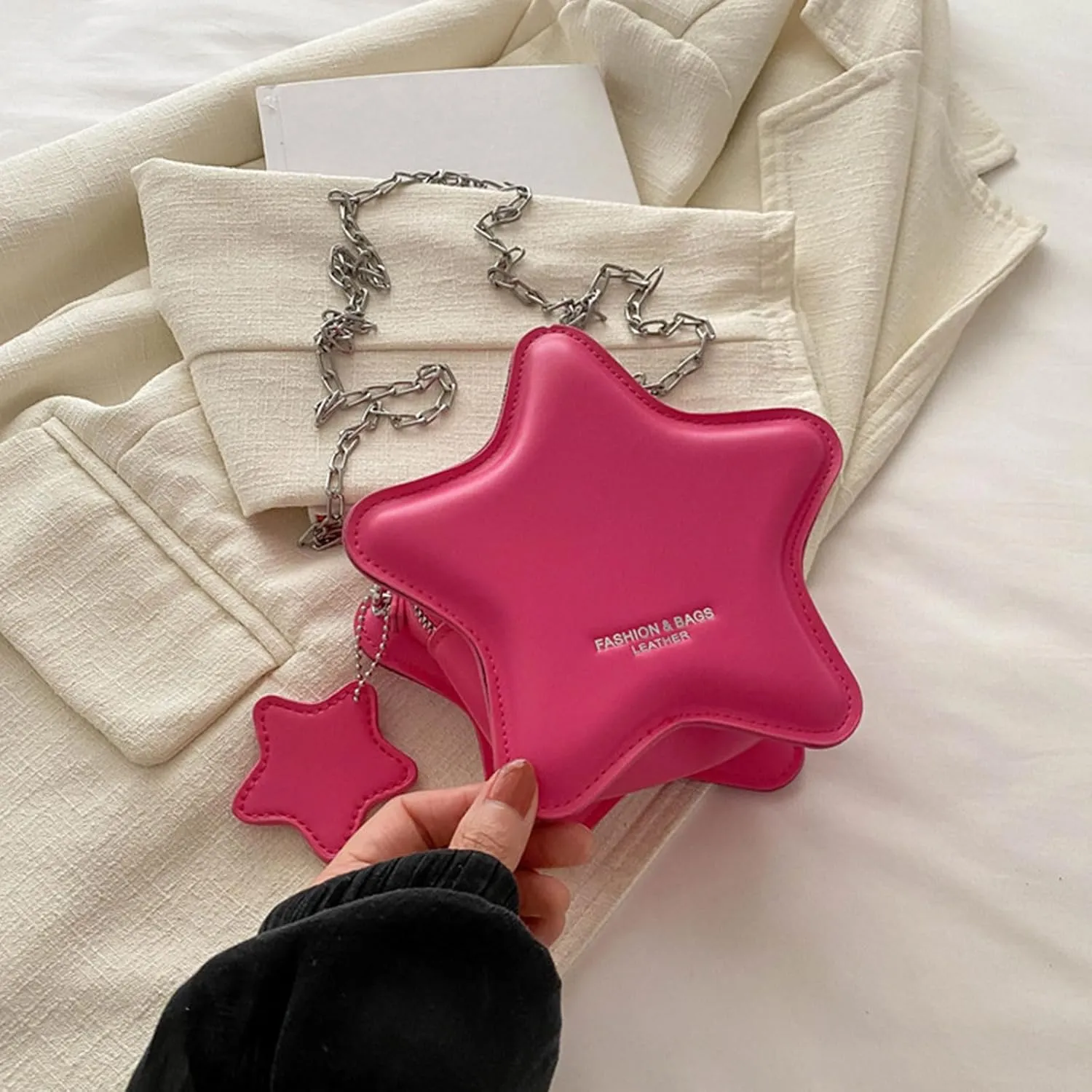 Women PU Leather Shoulder Bag Cute Star Shape Sparkly Metallic Crossbody Bag with Metal Chain Small Purse for Shopping