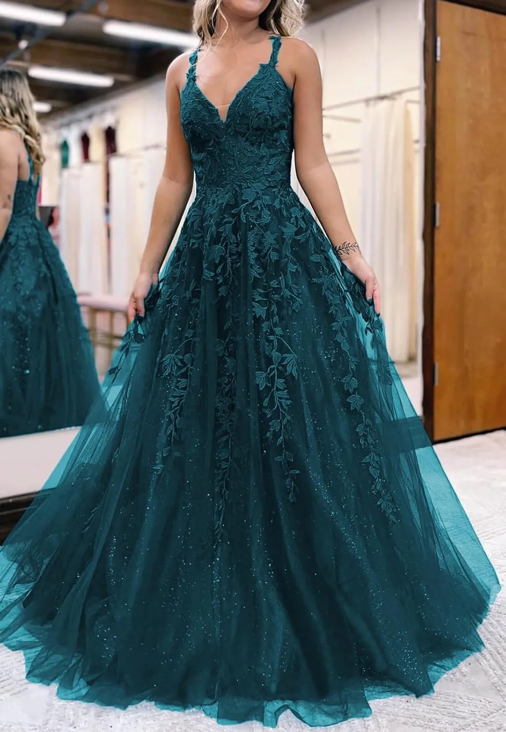Women's Tulle Prom Dresses Long V Neck Spaghetti Straps Lace Appliques Glitter Formal Evening Party Gowns